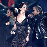 Image PERFORMING WITH TIMBALAND @AMERICAN MUSIC AWARDS