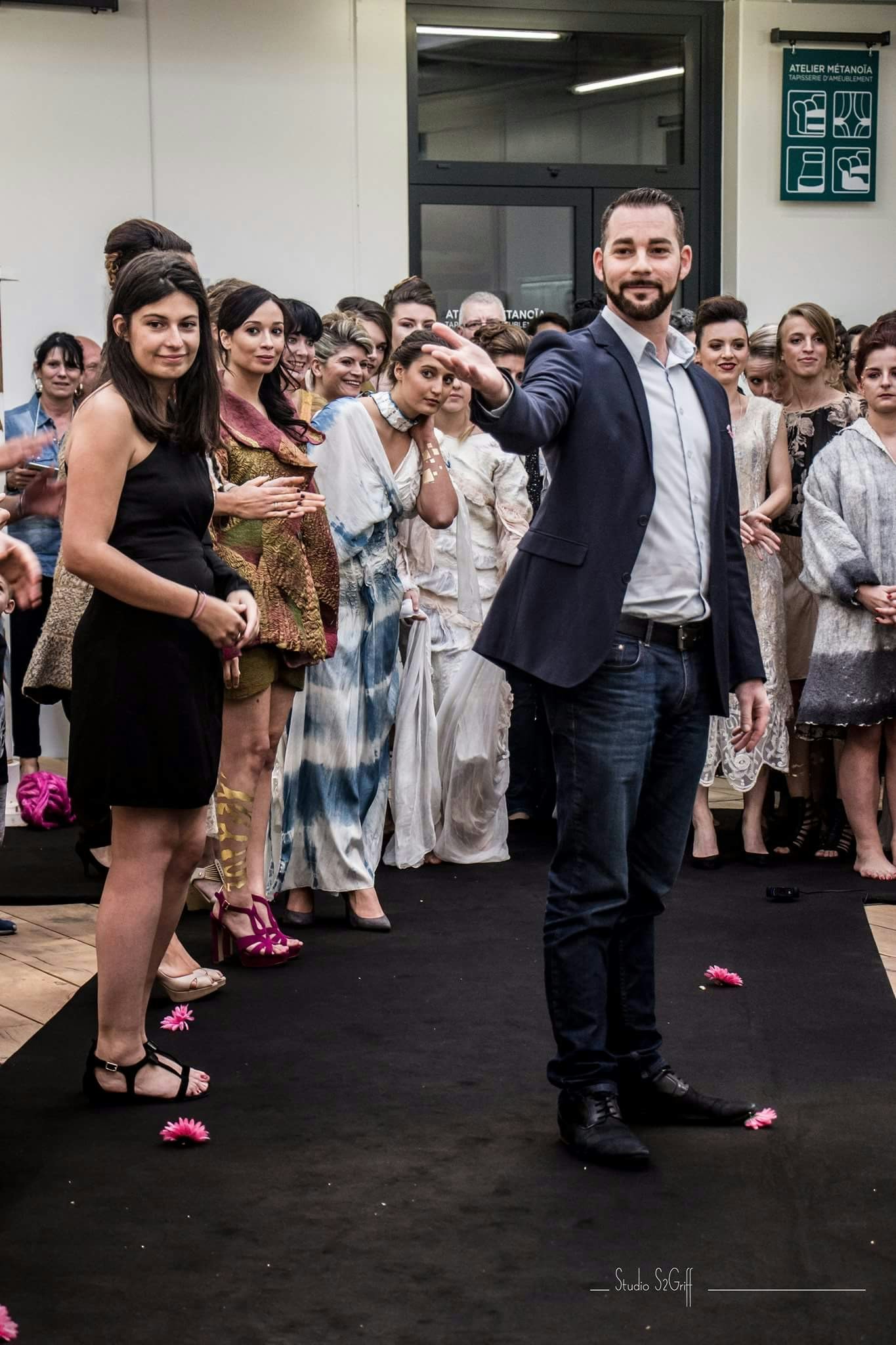 Image Animateur - Défilé Octobre rose 