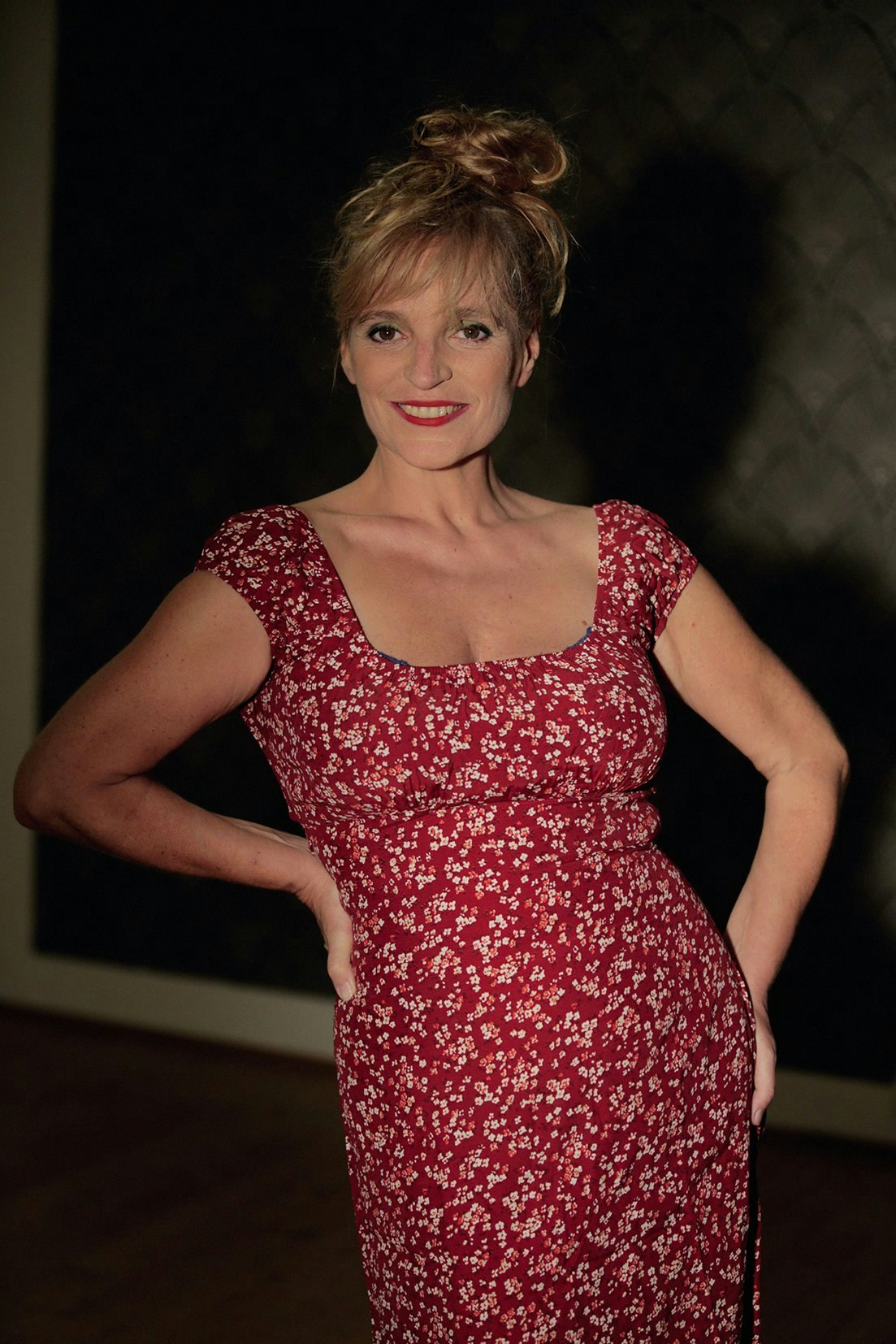 Image 9 Valerie Labro PA chignon sexy fleuri 0608926667