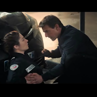Image Alix Bénézech et Tom Cruise dans Mission Impossible Fallout novembre 2023