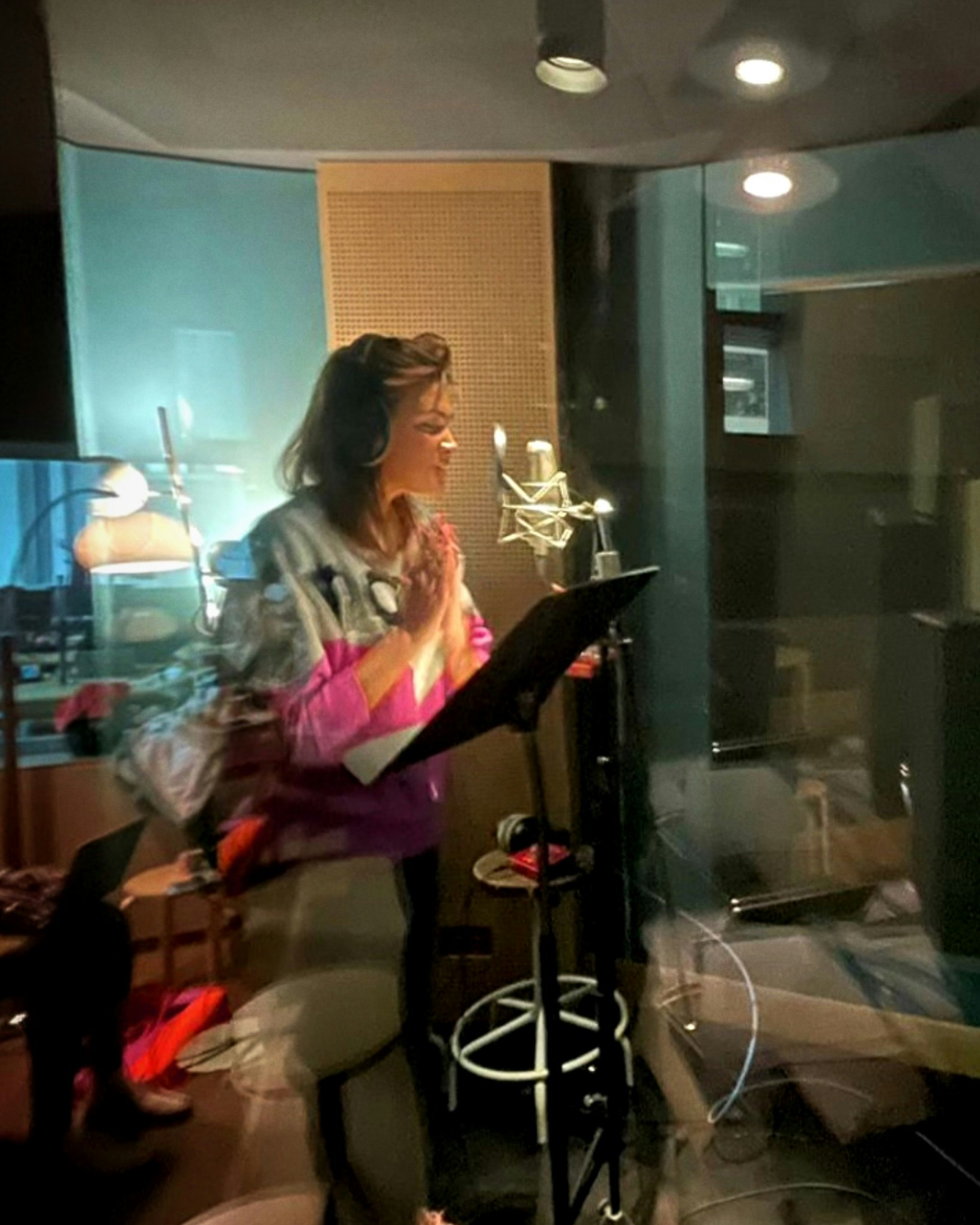 Image Claire Maoui en studio