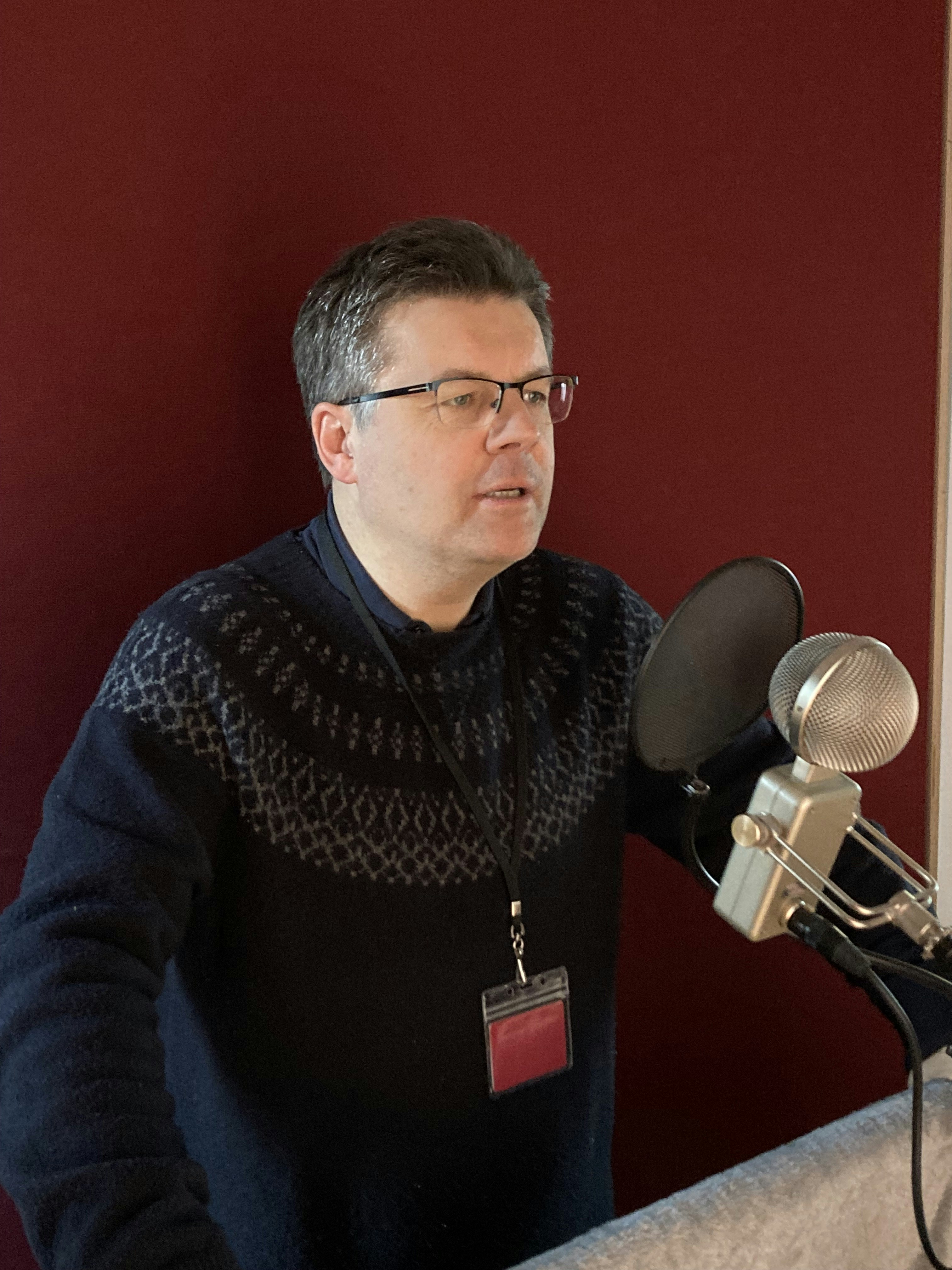 Image Au micro... "Tiens bon la barre !!!"