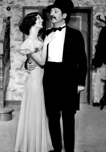 Image Audrey Sourdive . Arsenic et Vieilles Dentelles