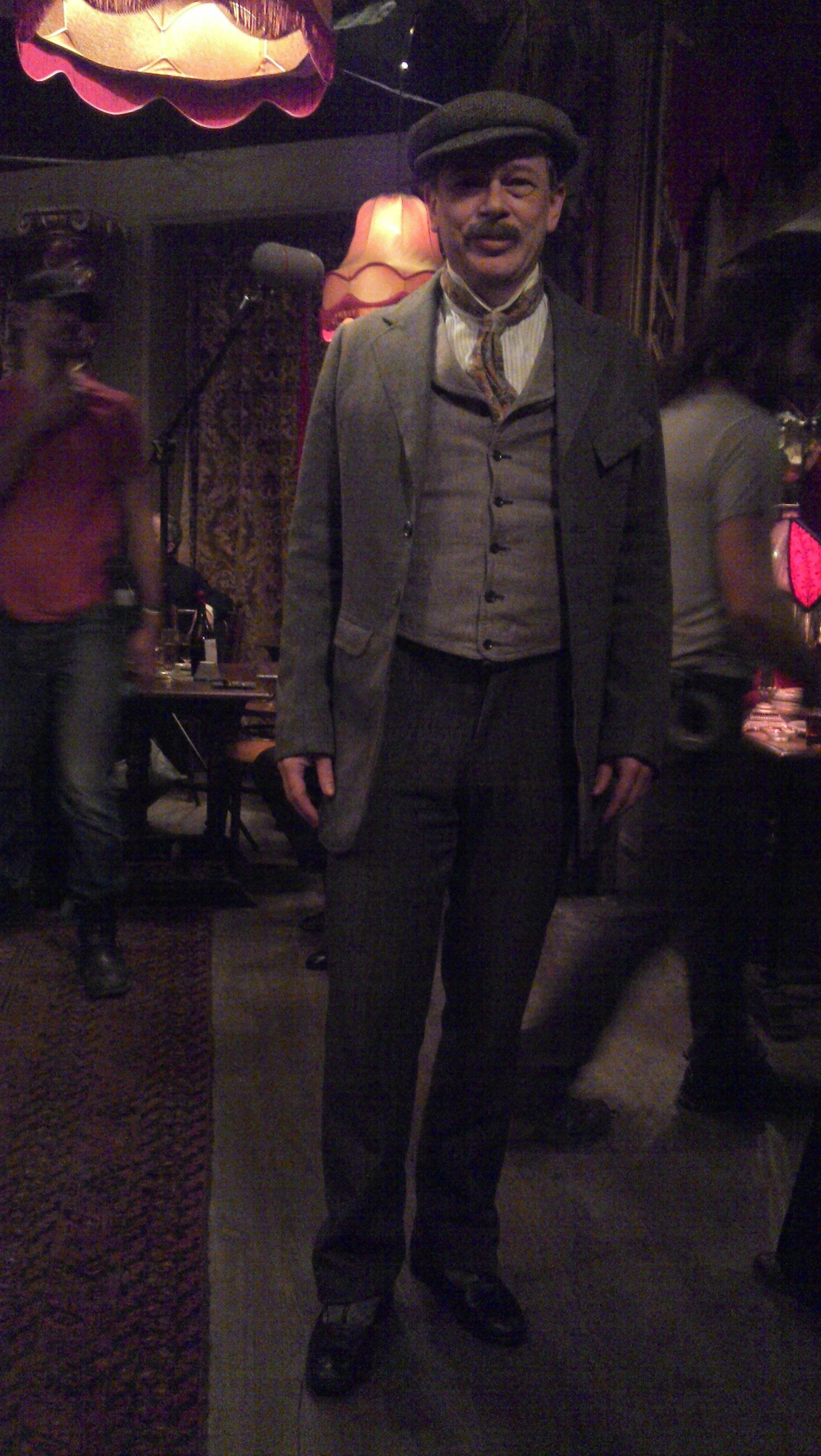 Image JB moustache pour film "Chocolat".jpg