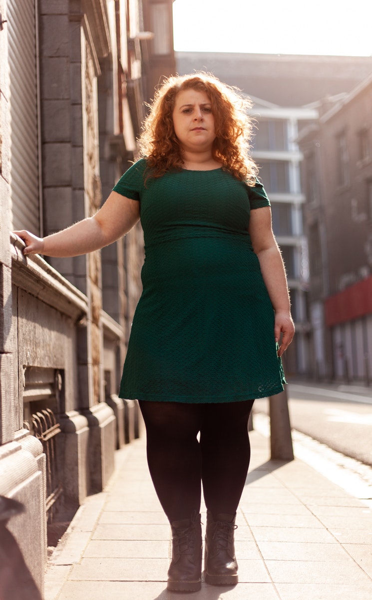 Image Julie Carroll en pied