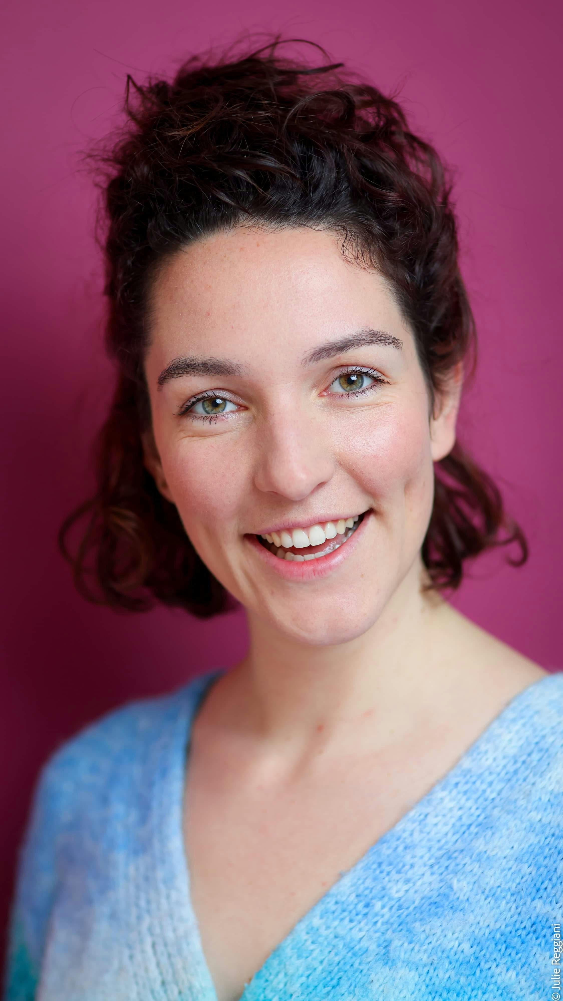 Image Jeune femme pétillante