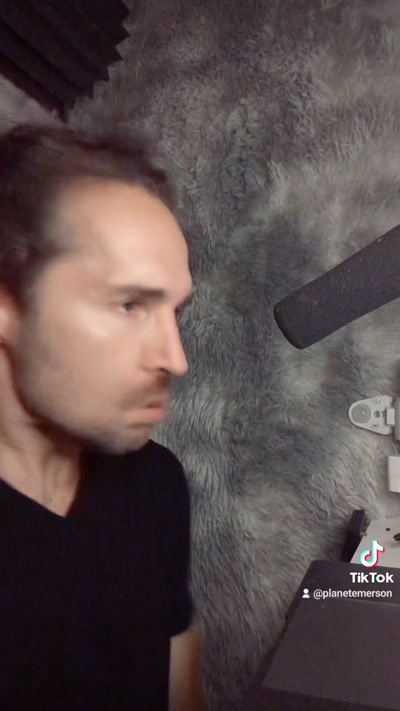 Video CARTOON Character Voices - Behind The Scenes - Christopher Emerson