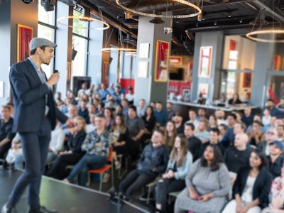 Page de couverture de Antoine